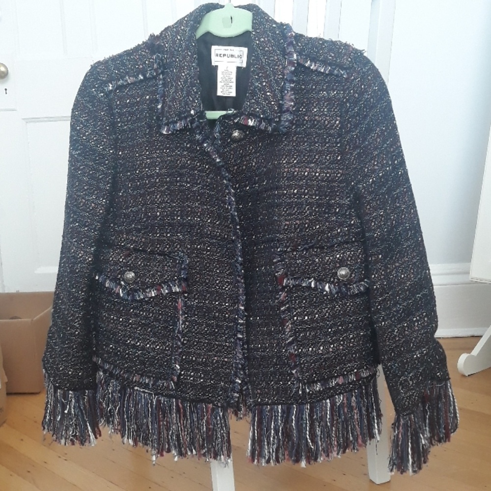 Blazer - Picture 1 of 4